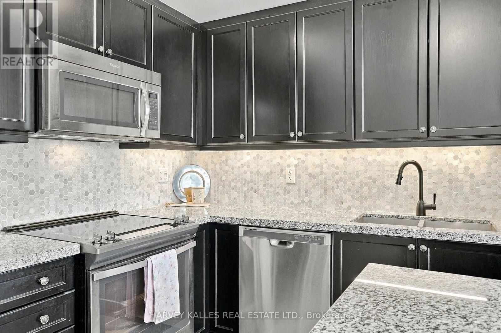 22 - 145 Long Branch Avenue, Toronto, Ontario  M8W 0A9 - Photo 7 - W14009938