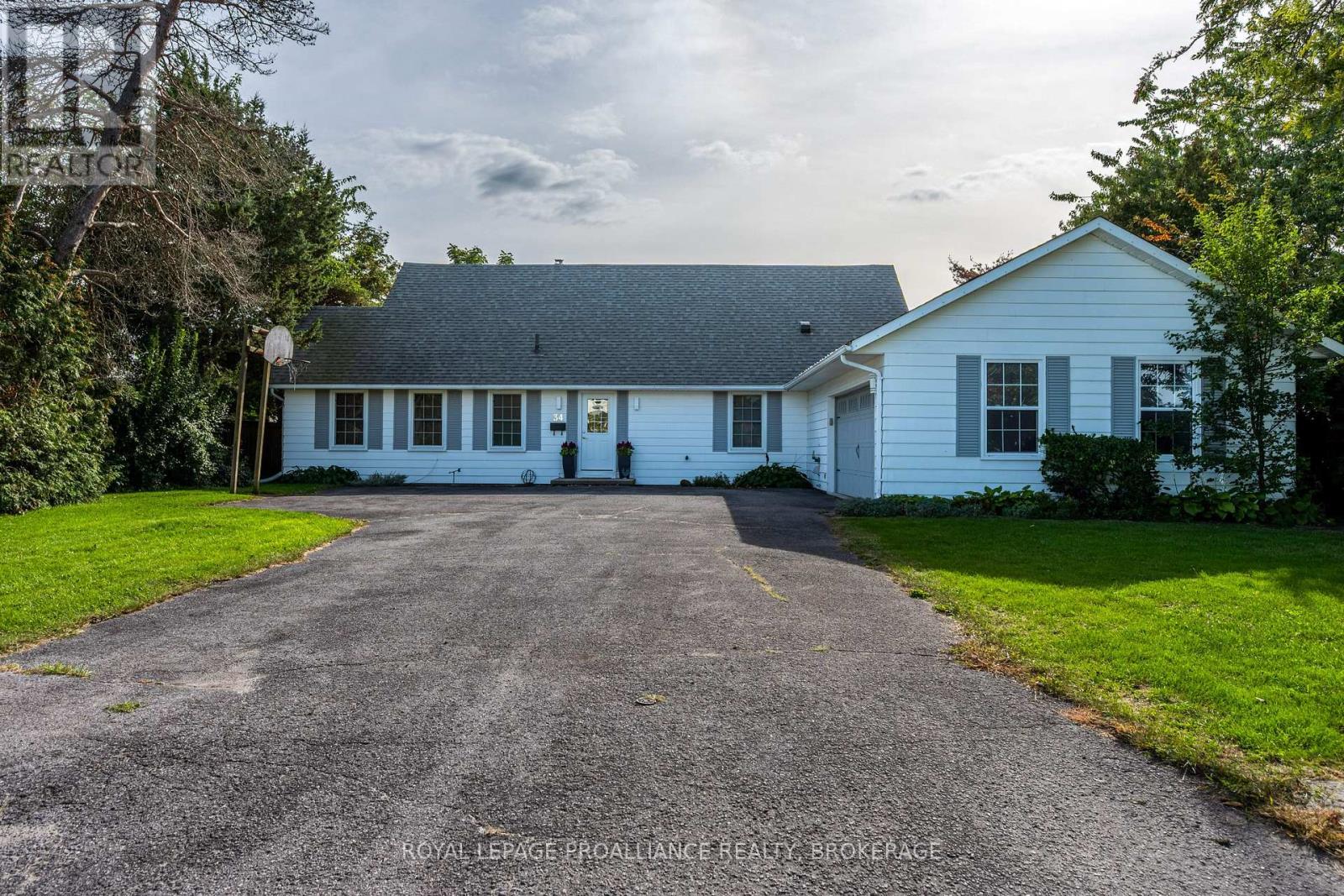 34 Cambridge Crescent, Loyalist, Ontario K7N 1R3 - Photo 3 - X14016252