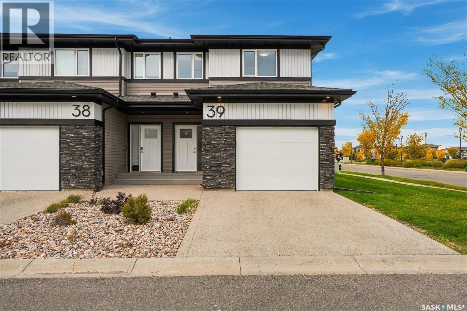 39 5301 Beacon Drive, Regina, Saskatchewan  S4W 0R6 - Photo 2 - SK050815