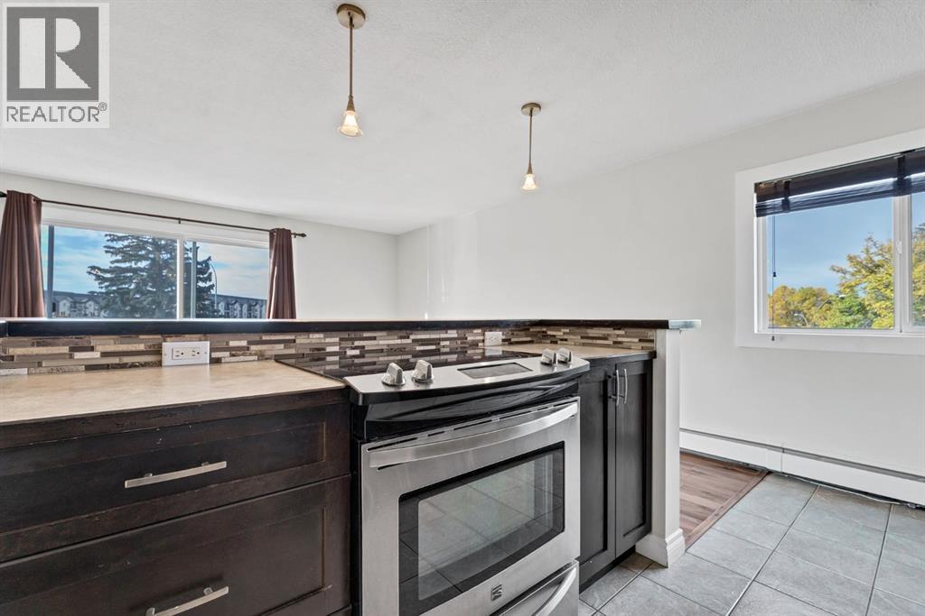 301, 2987 Dunmore Road SE