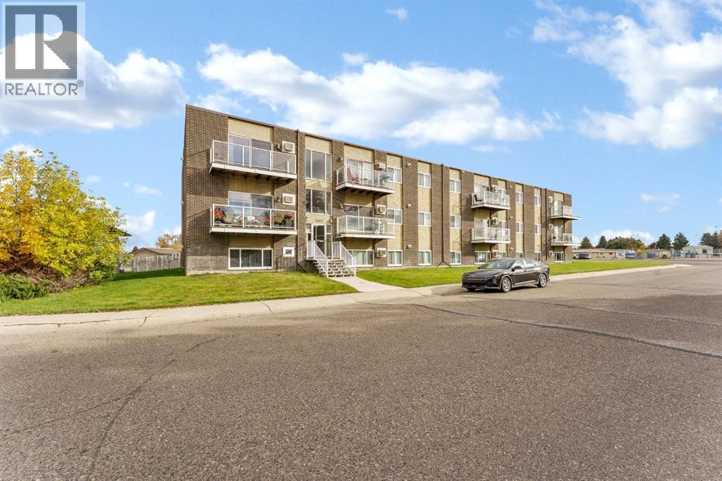 301, 2987 Dunmore Road SE