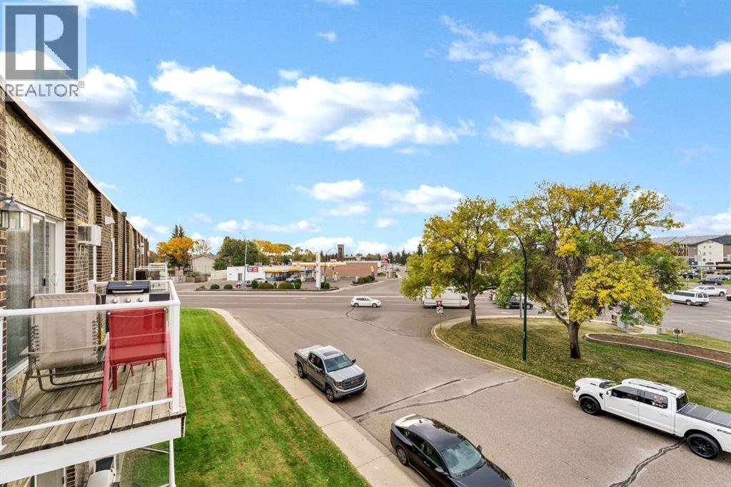 301, 2987 Dunmore Road SE