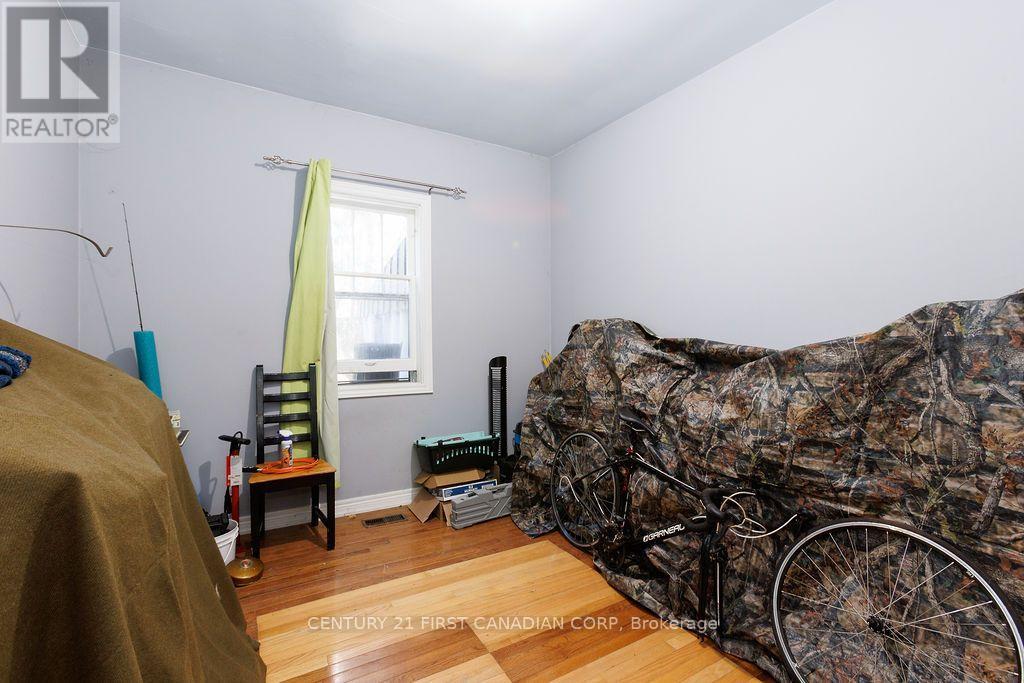 13 Springbank Drive, London South, Ontario  N6J 1E1 - Photo 13 - X14014374