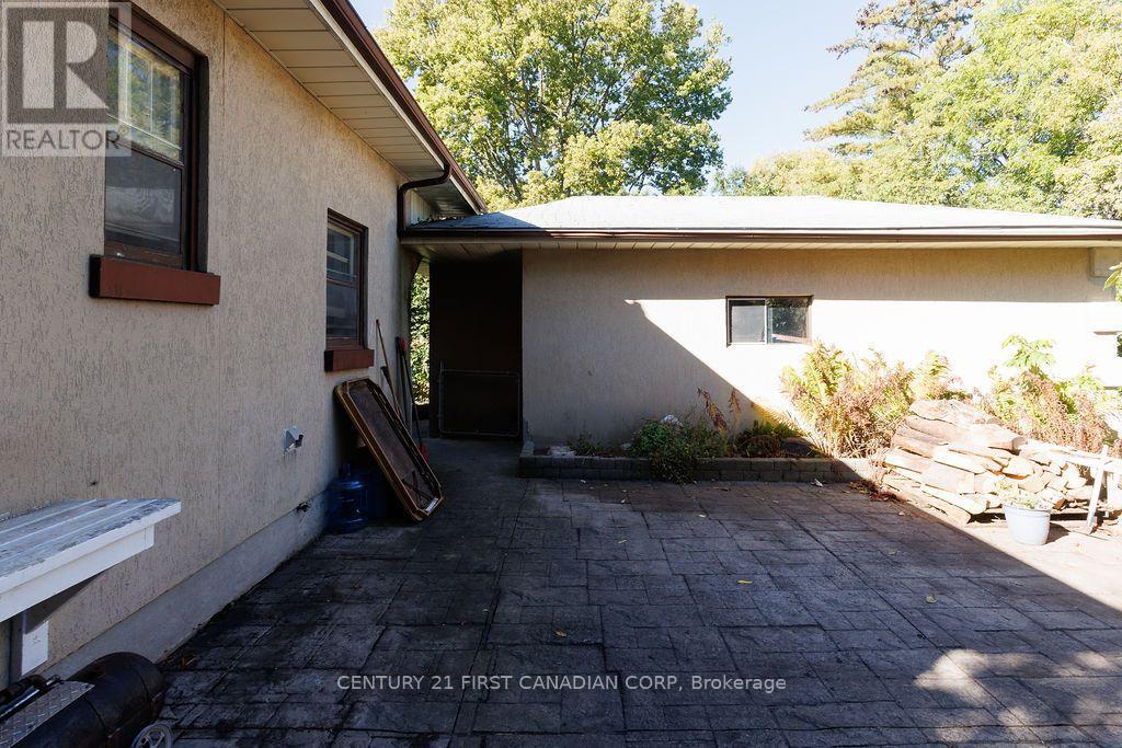 13 Springbank Drive, London South, Ontario  N6J 1E1 - Photo 25 - X14014374