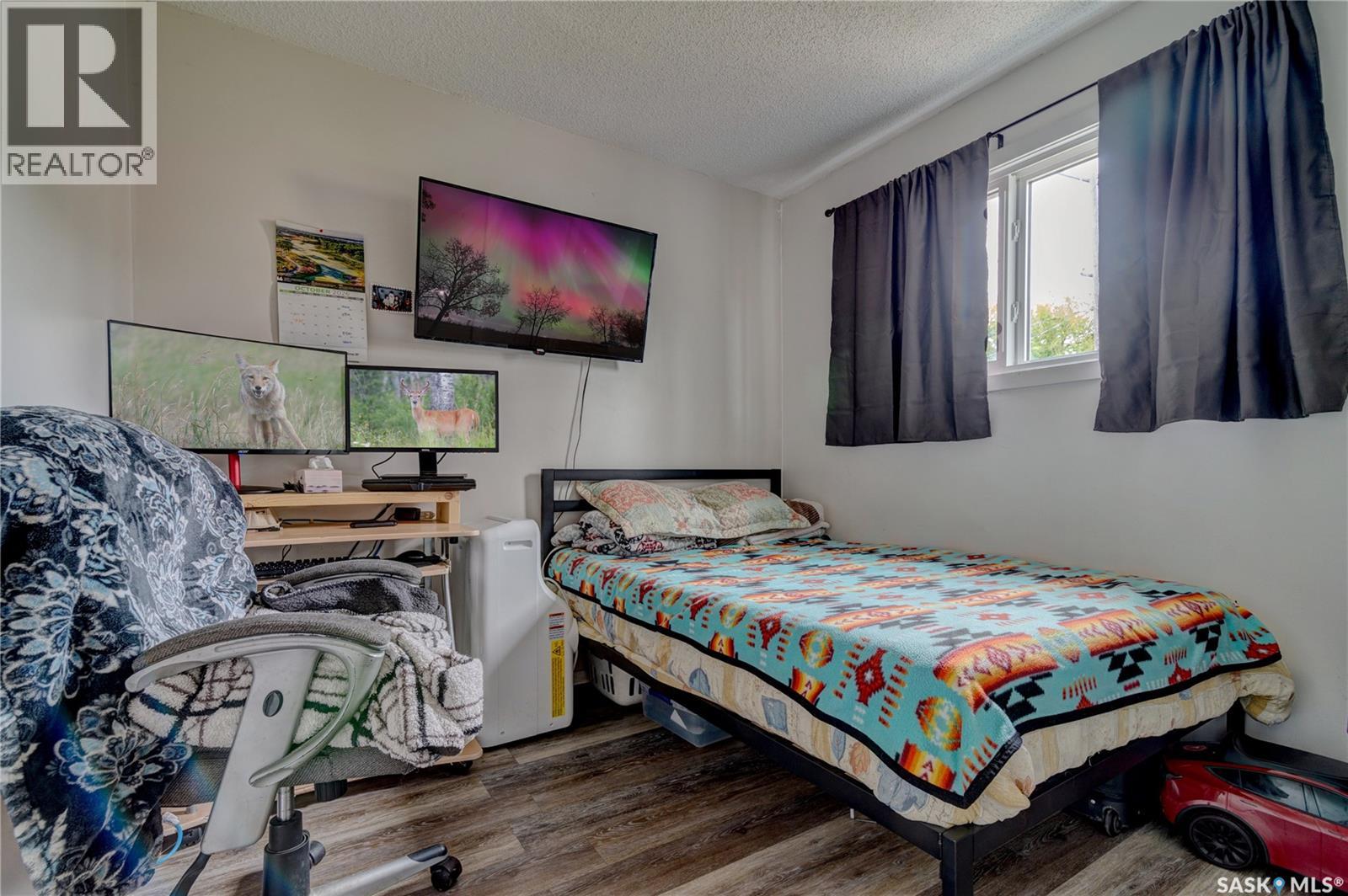 245 Edward Street, Regina, Saskatchewan  S4R 4W2 - Photo 12 - SK050096