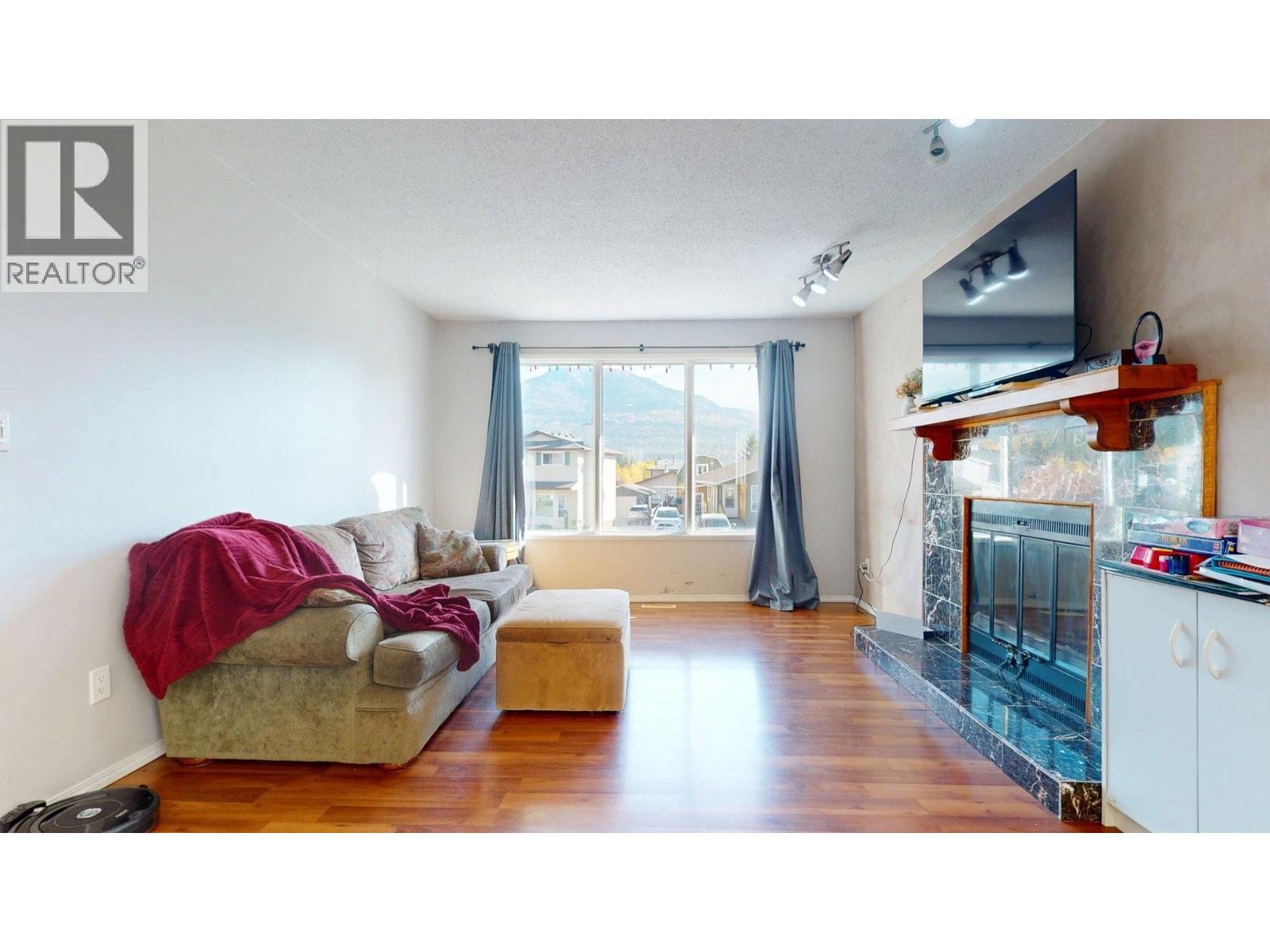 1237 Pinyon Road