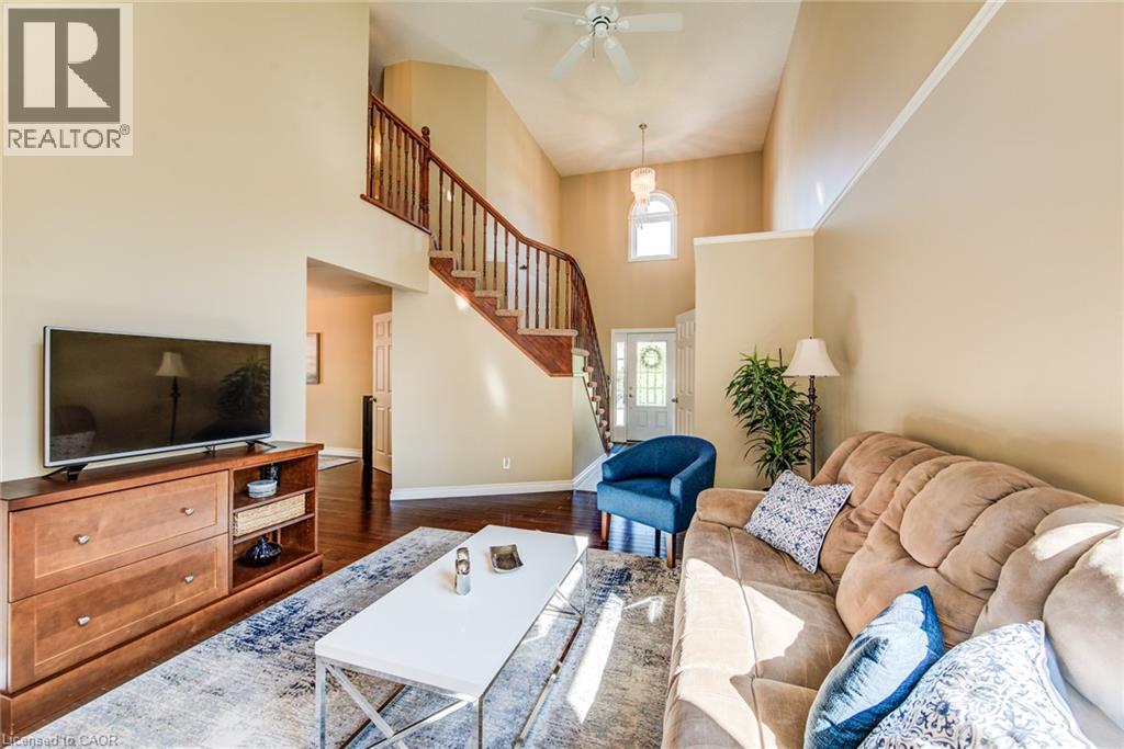 39 Oliver Court SE, Kitchener, Ontario  N2N 3E7 - Photo 9 - 40870642