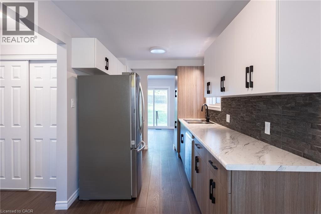 537b Barwick Crescent, Waterloo, Ontario  N2K 3P4 - Photo 7 - 40870759
