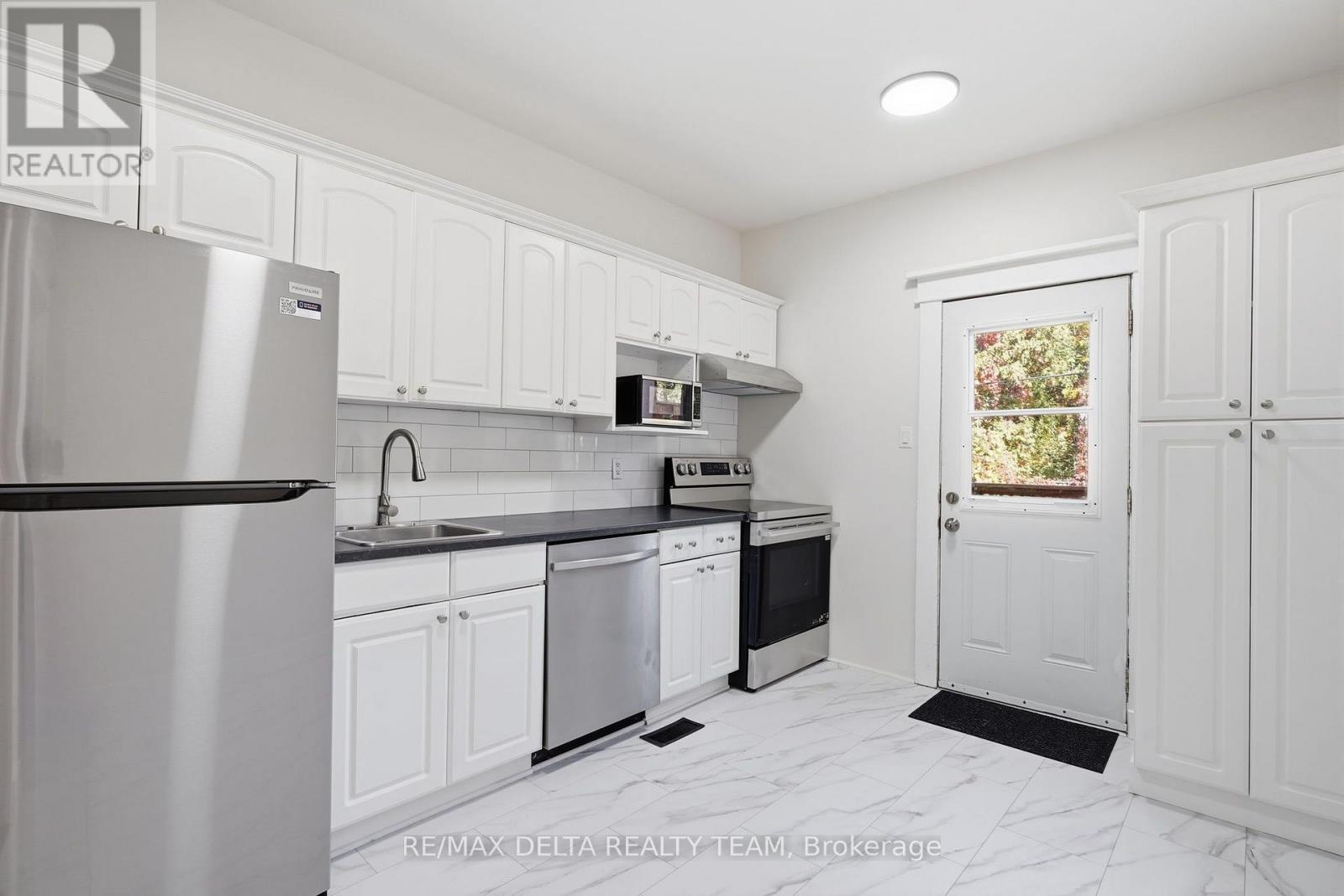 179-181 Goulburn Avenue, Ottawa, Ontario  K1N 8E3 - Photo 31 - X14016670