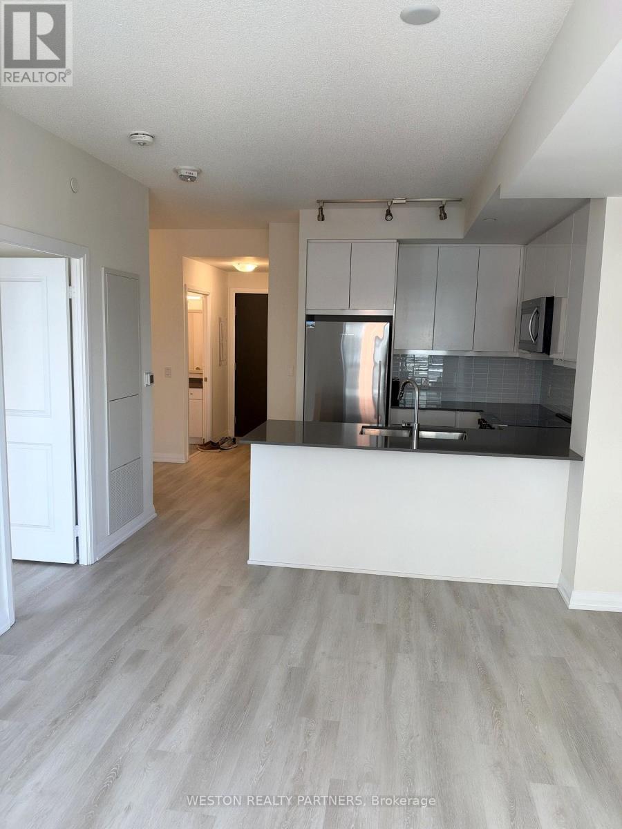 1705 - 3260 SHEPPARD AVENUE