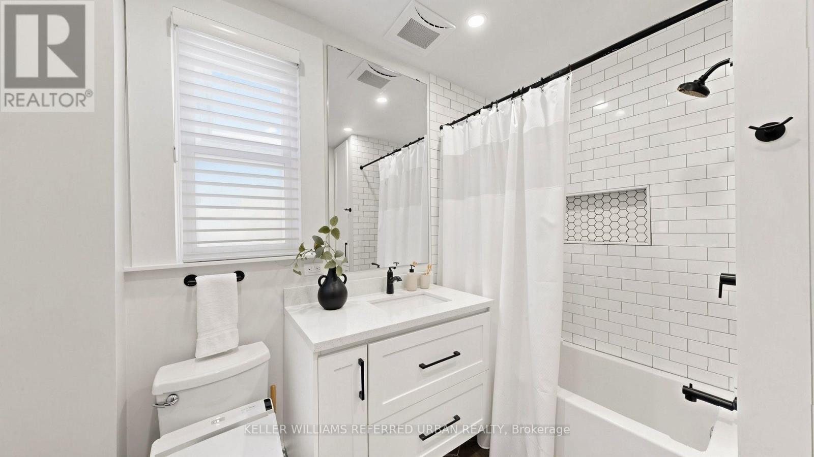 69 Coady Avenue, Toronto, Ontario  M4M 2Y9 - Photo 28 - E14015546
