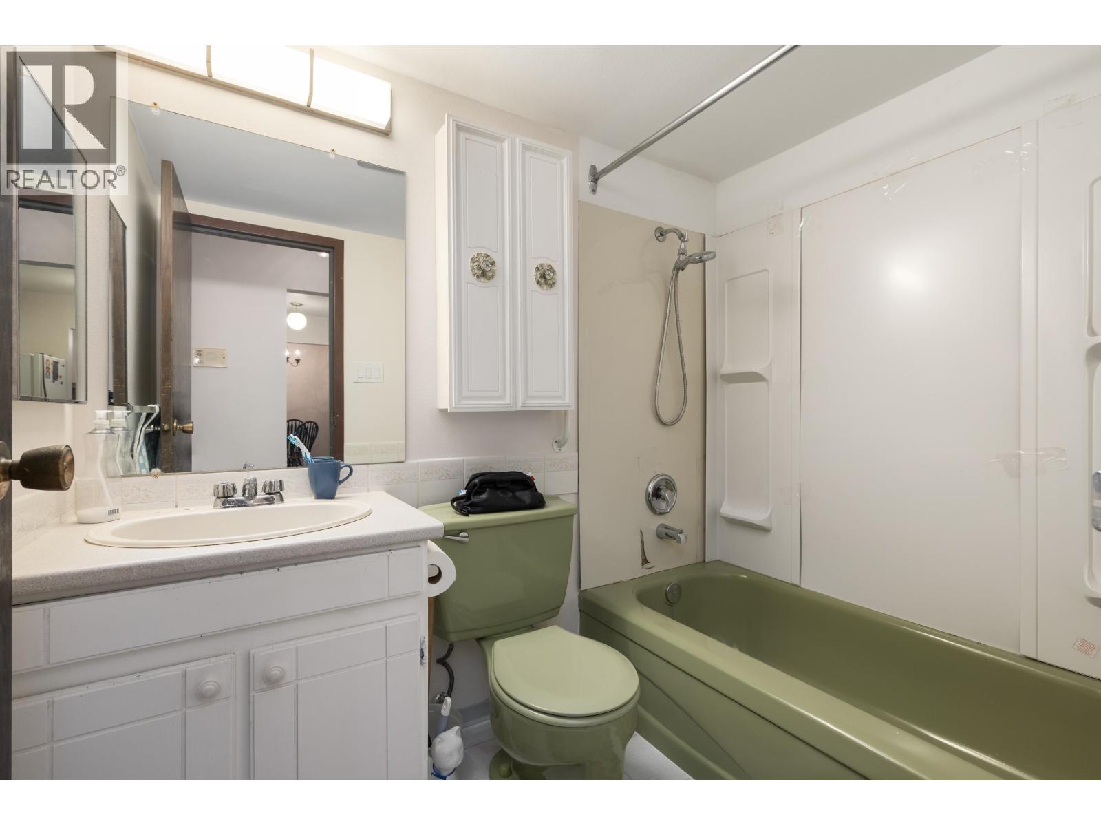 206 3451 Springfield Drive, Richmond, British Columbia  V7E 1Z2 - Photo 12 - R3174534