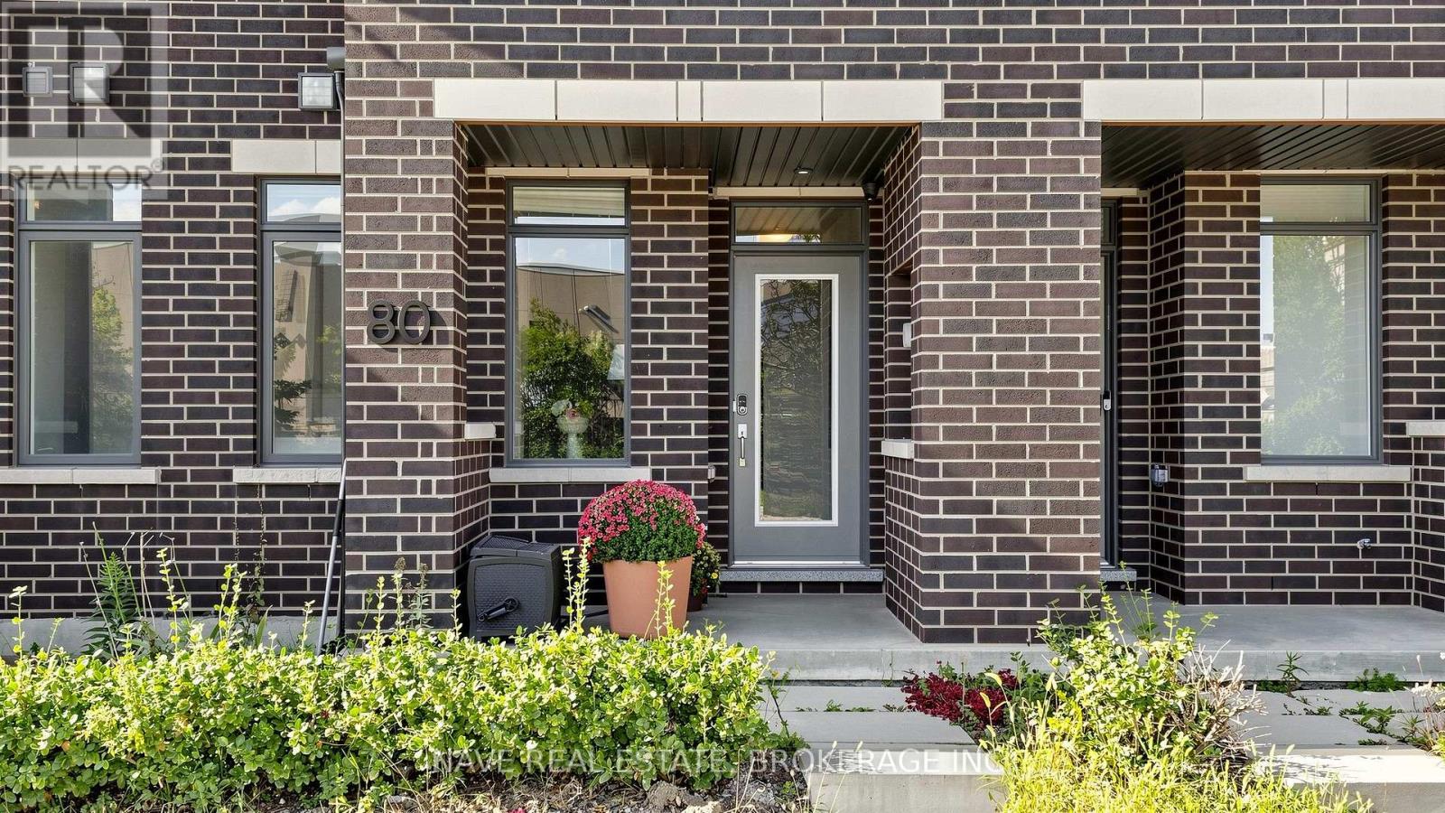 80 TROON AVENUE, Vaughan, Ontario