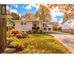 5 EAST GATE, Barrie, Ontario