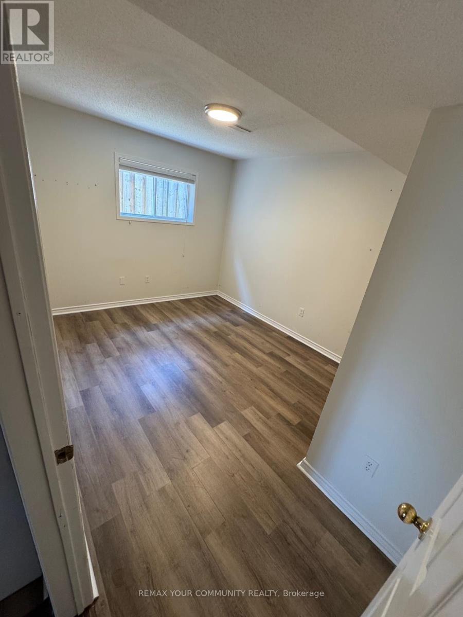 Lower - 40 Leslie Avenue, Barrie, Ontario  L4N 9P1 - Photo 4 - S14015670