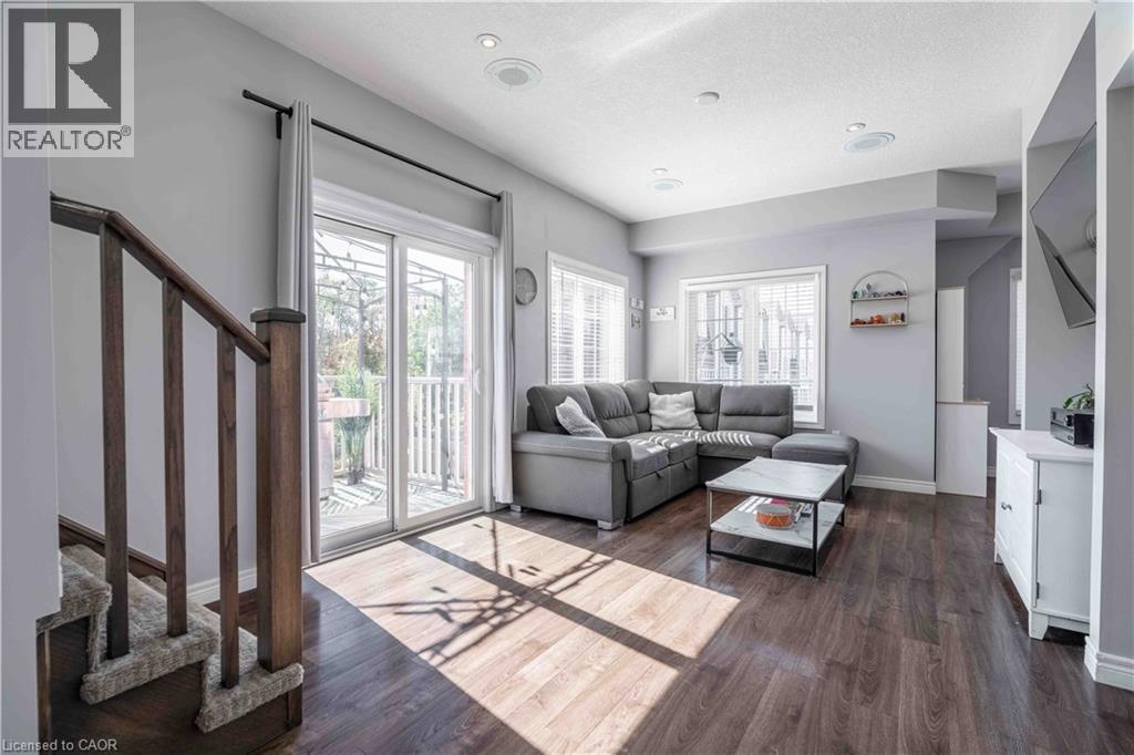11 Stockbridge Gardens Unit# 13, Stoney Creek, Ontario  L8J 0H5 - Photo 7 - 40870719