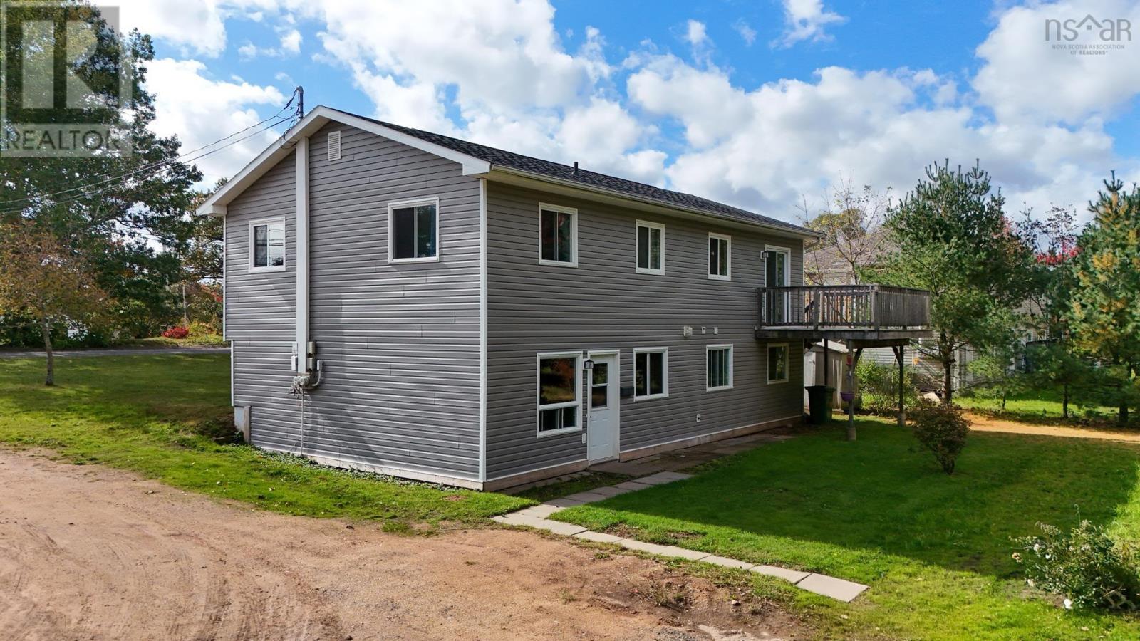 1164 & 1166 Giffin Court North Kentville Nova Scotia Canada B4N1A1 5