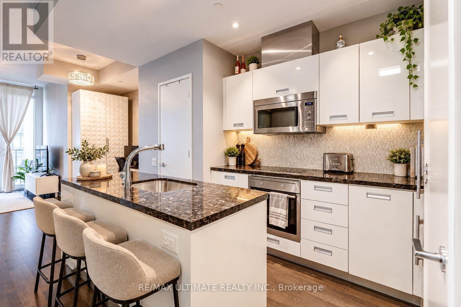 602 - 90 Park Lawn Road, Toronto, Ontario  M8Y 0B6 - Photo 5 - W14015560