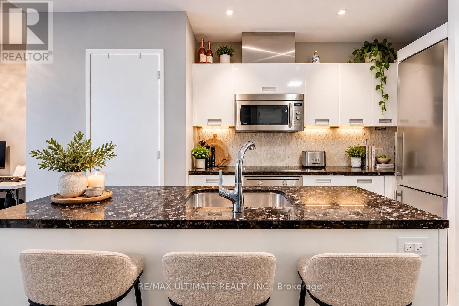 602 - 90 Park Lawn Road, Toronto, Ontario  M8Y 0B6 - Photo 6 - W14015560