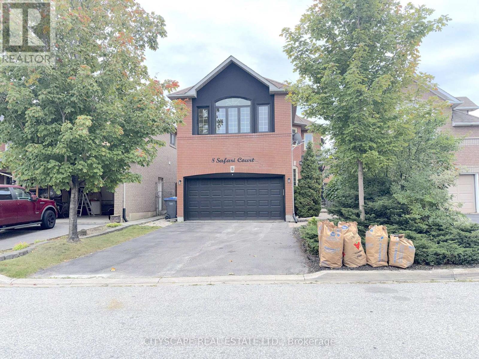 8 Safari Court, Brampton (Snelgrove), Ontario  L7A 1G8 - Photo 1 - W14015730