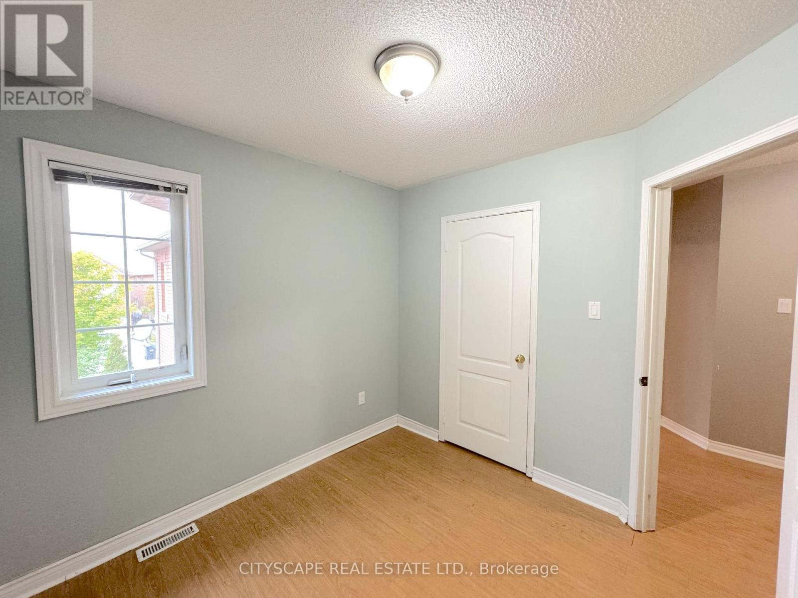 8 Safari Court, Brampton (Snelgrove), Ontario  L7A 1G8 - Photo 33 - W14015730