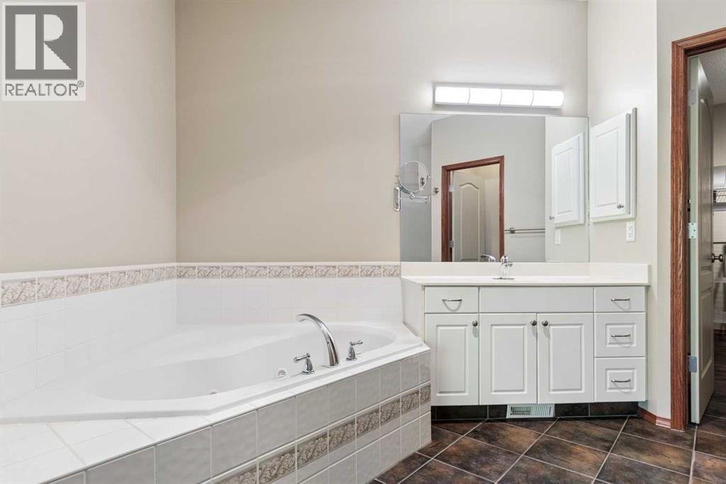 73 Hampstead Green NW, Calgary, Alberta  T3A 6H1 - Photo 26 - A2350704