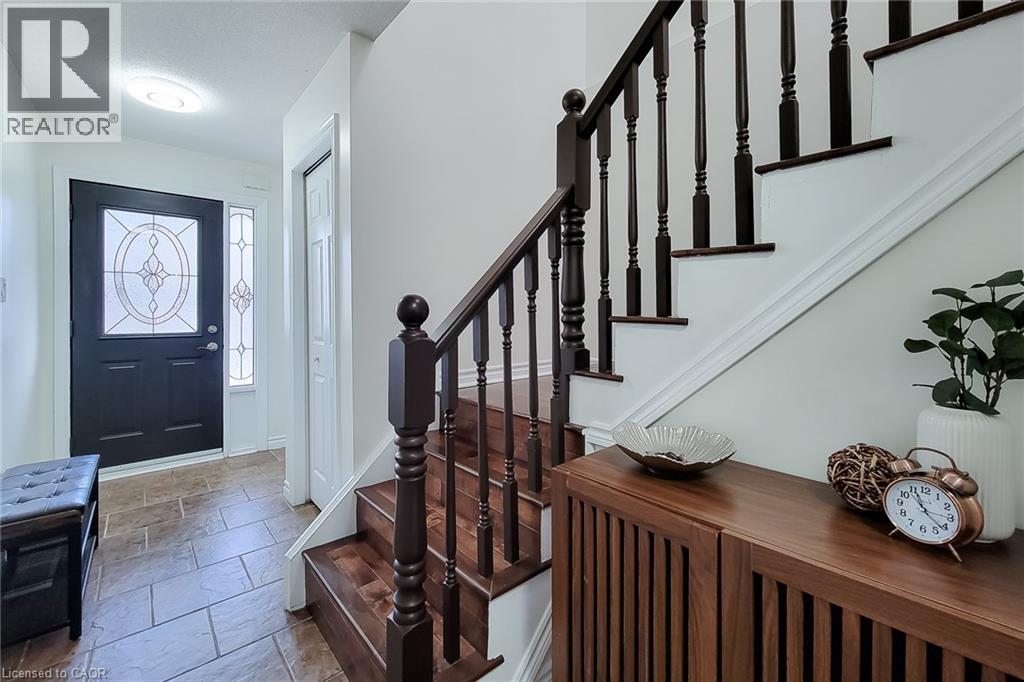 41 Vennio Lane, Hamilton, Ontario  L9B 2Y6 - Photo 5 - 40870753