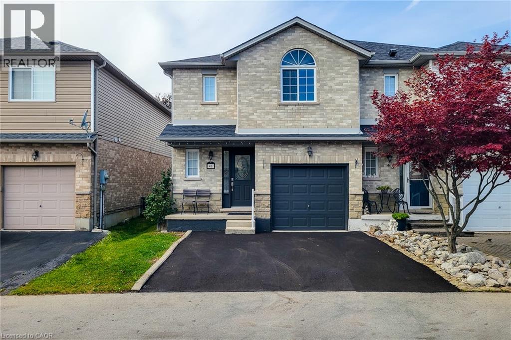 41 Vennio Lane, Hamilton, Ontario  L9B 2Y6 - Photo 1 - 40870753