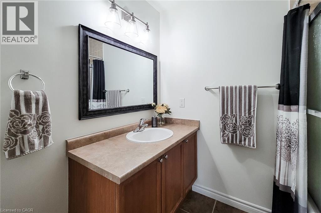 41 Vennio Lane, Hamilton, Ontario  L9B 2Y6 - Photo 34 - 40870753