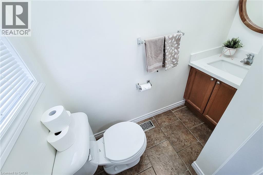 41 Vennio Lane, Hamilton, Ontario  L9B 2Y6 - Photo 22 - 40870753
