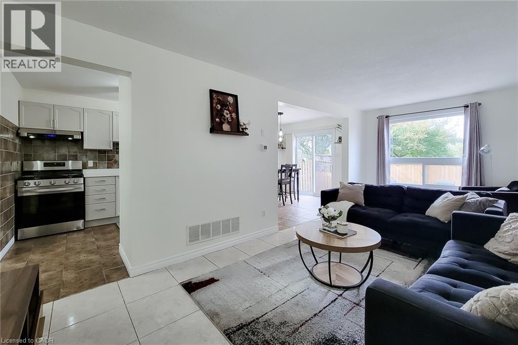 41 Vennio Lane, Hamilton, Ontario  L9B 2Y6 - Photo 13 - 40870753