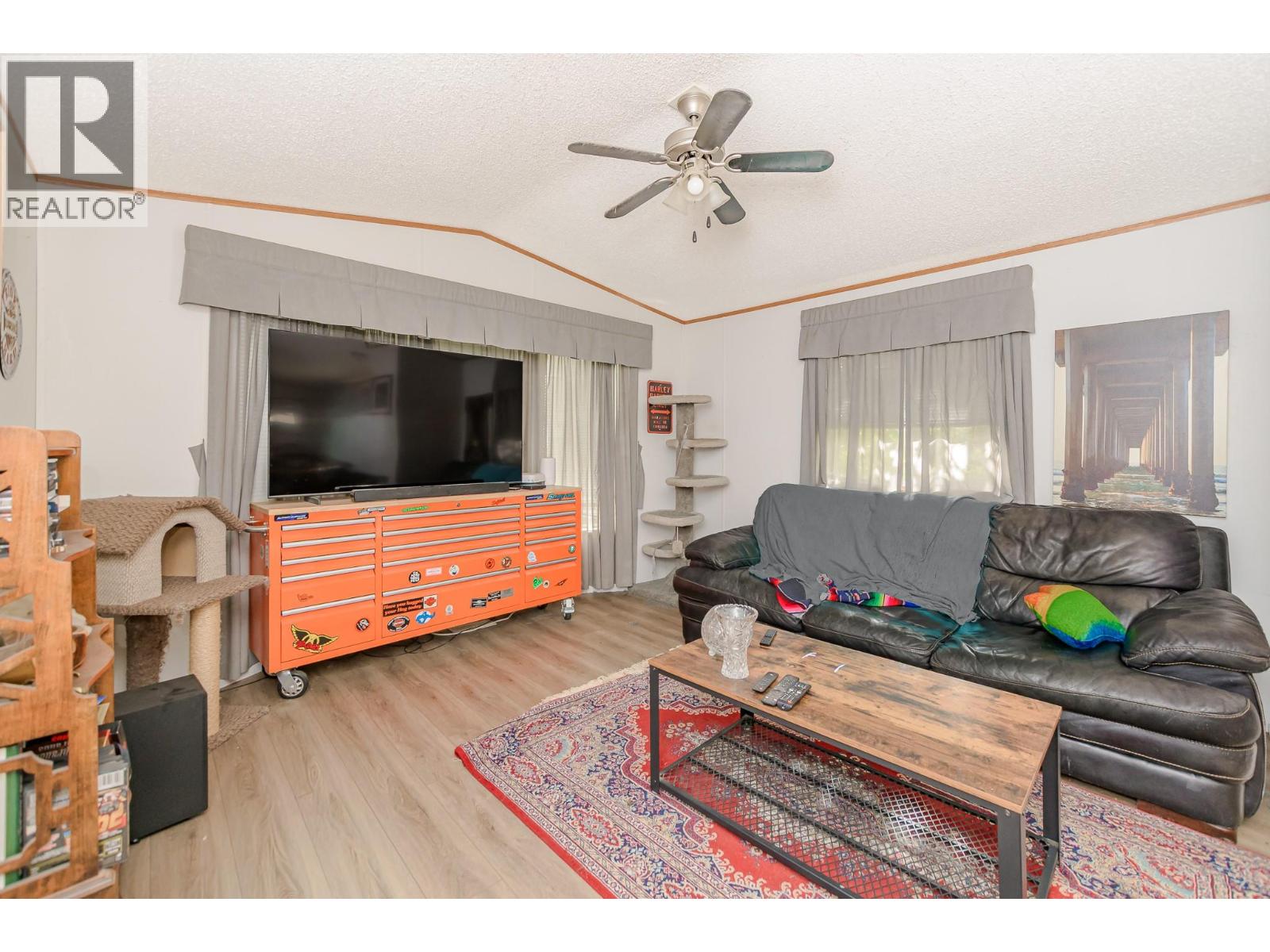 2841 Simpson Road