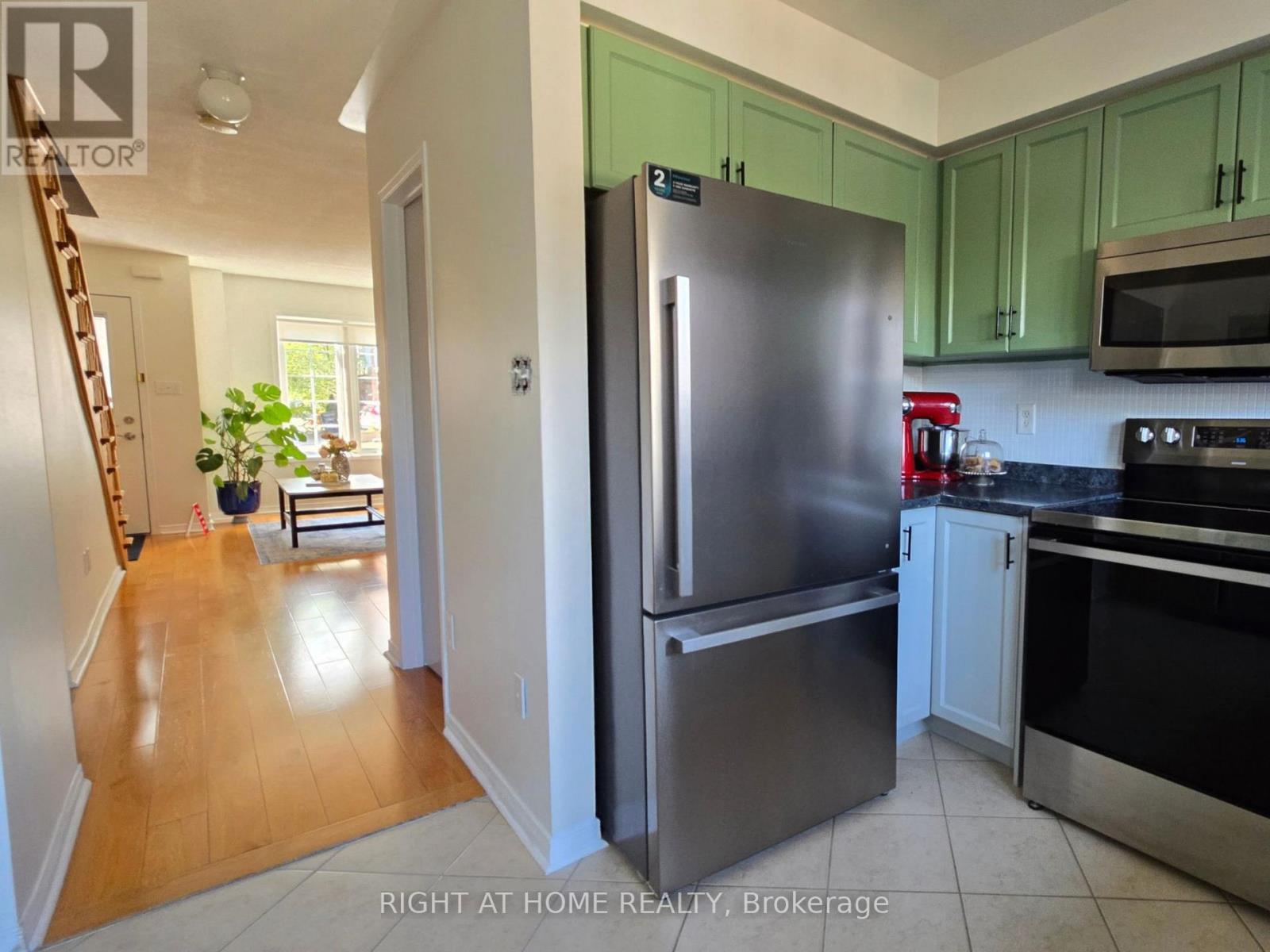 43 Brickworks Lane, Toronto, Ontario  M6N 5H8 - Photo 12 - W13867888