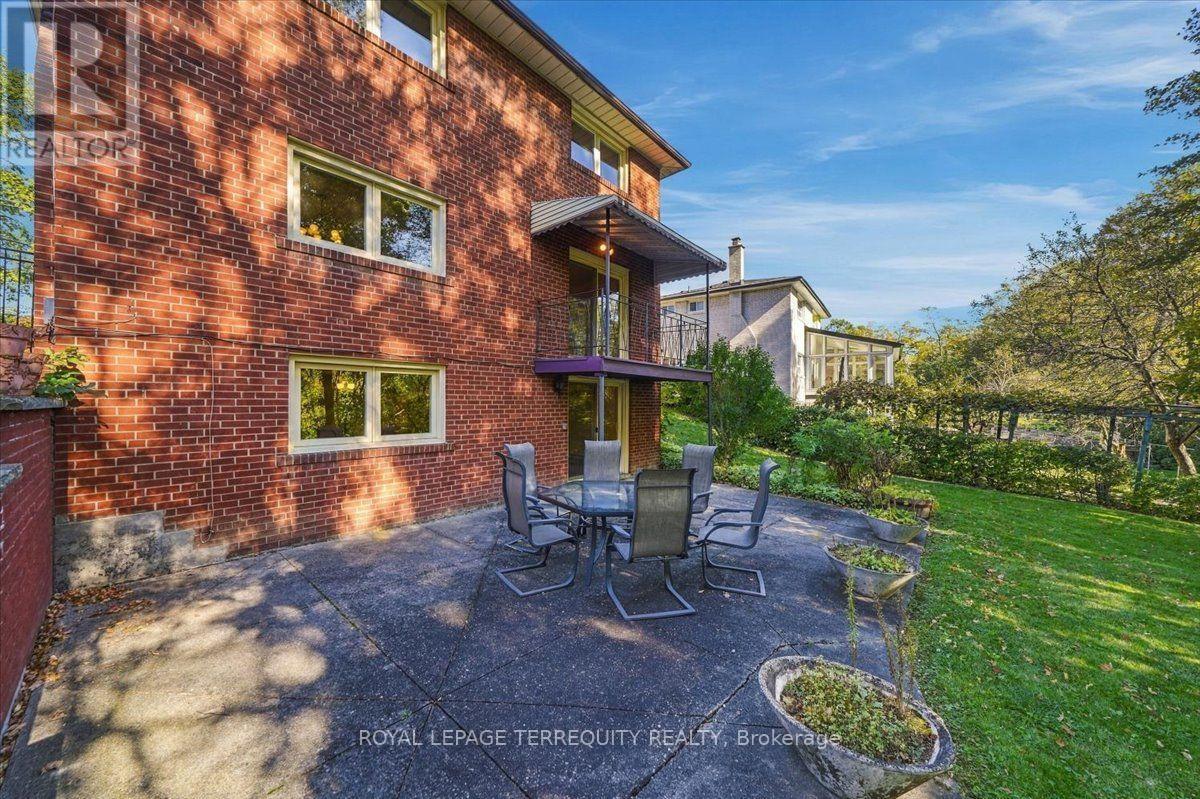 169 Grandravine Drive, Toronto, Ontario  M3J 1B6 - Photo 35 - W13936268