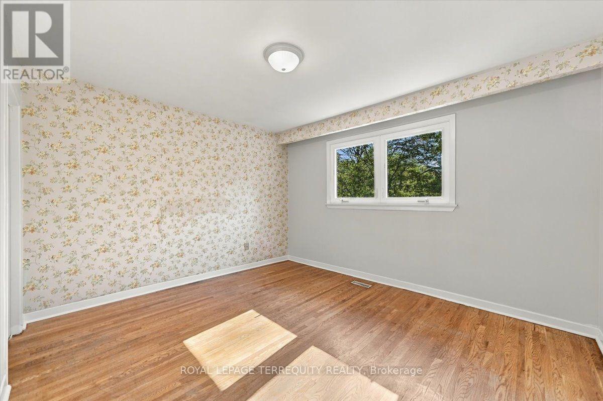 169 Grandravine Drive, Toronto, Ontario  M3J 1B6 - Photo 23 - W13936268