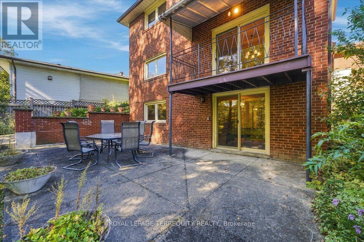 169 Grandravine Drive, Toronto, Ontario  M3J 1B6 - Photo 34 - W13936268
