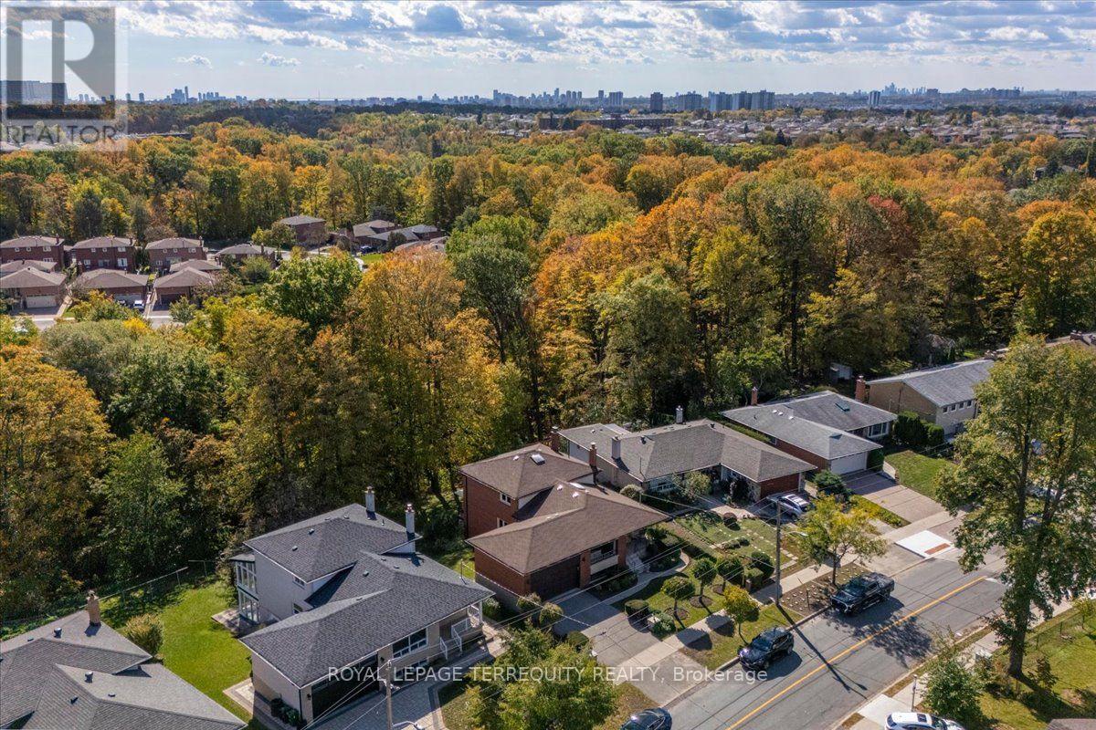 169 Grandravine Drive, Toronto, Ontario  M3J 1B6 - Photo 41 - W13936268