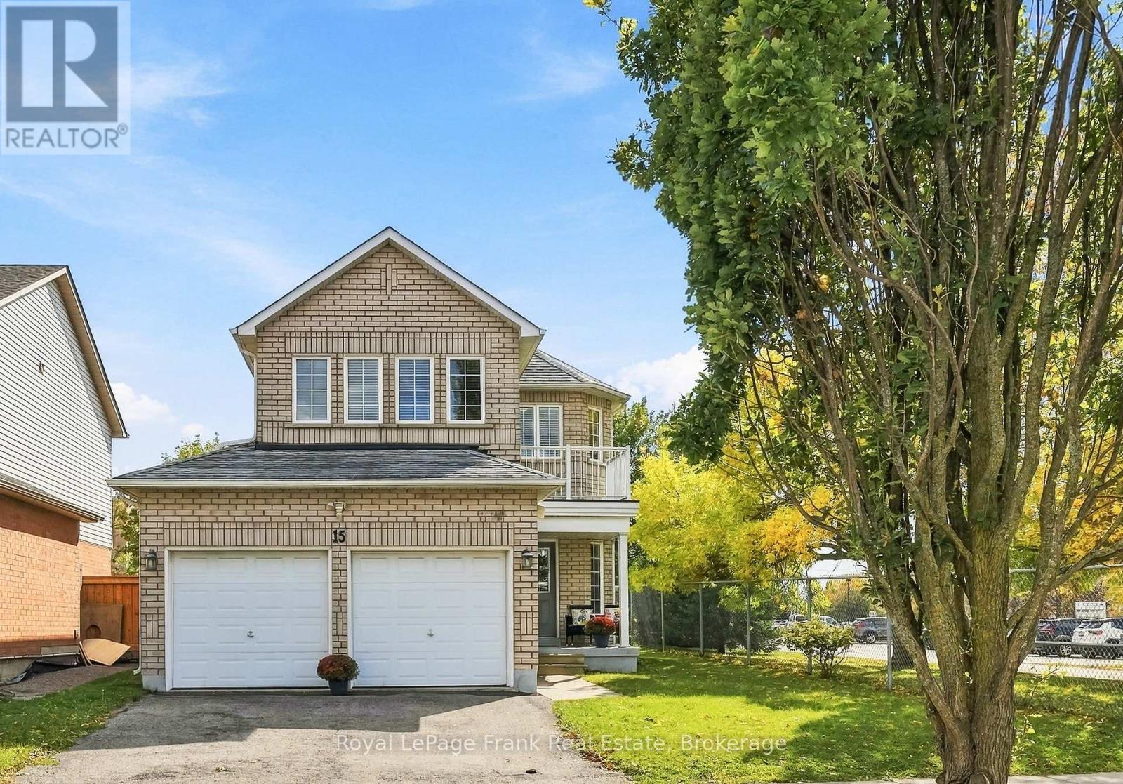 15 SPRUCEWOOD CRESCENT, Clarington, Ontario