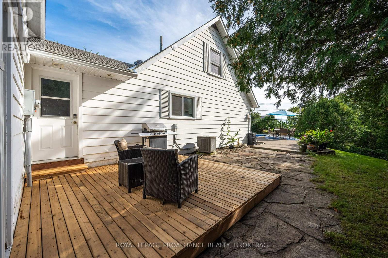 34 Cambridge Crescent, Loyalist, Ontario  K7N 1R3 - Photo 37 - X14016252