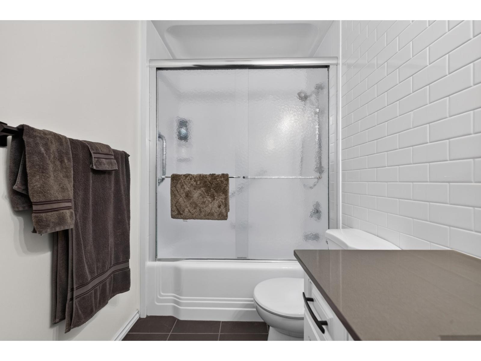 19230 Fairway Drive Drive, Surrey, British Columbia  V3S 5M8 - Photo 19 - R3174543