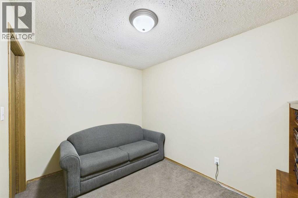 222 Davison Drive, Red Deer, Alberta  T4R 2E6 - Photo 31 - A2349442