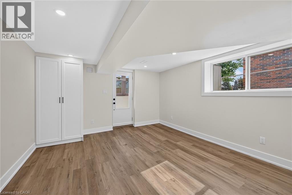 331 East 17th Street, Hamilton, Ontario  L9A 4M9 - Photo 32 - 40870143