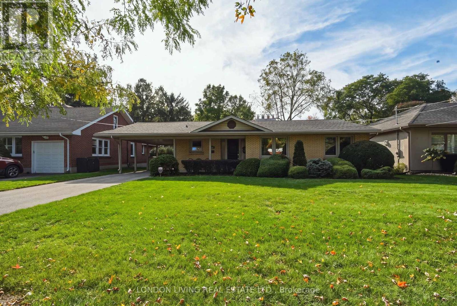 69 Logan Avenue, London East, Ontario  N5Y 2P9 - Photo 1 - X14020372