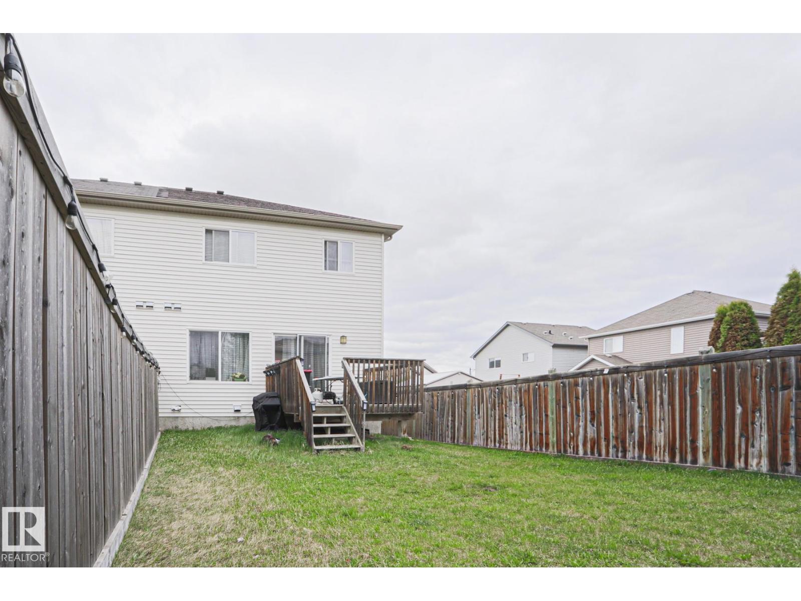 1621 64 ST SW