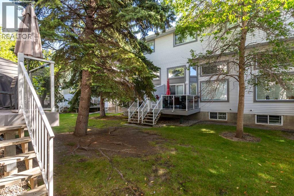 12 Kingsland Villas SW, Calgary, Alberta  T2V 5J9 - Photo 27 - A2340347