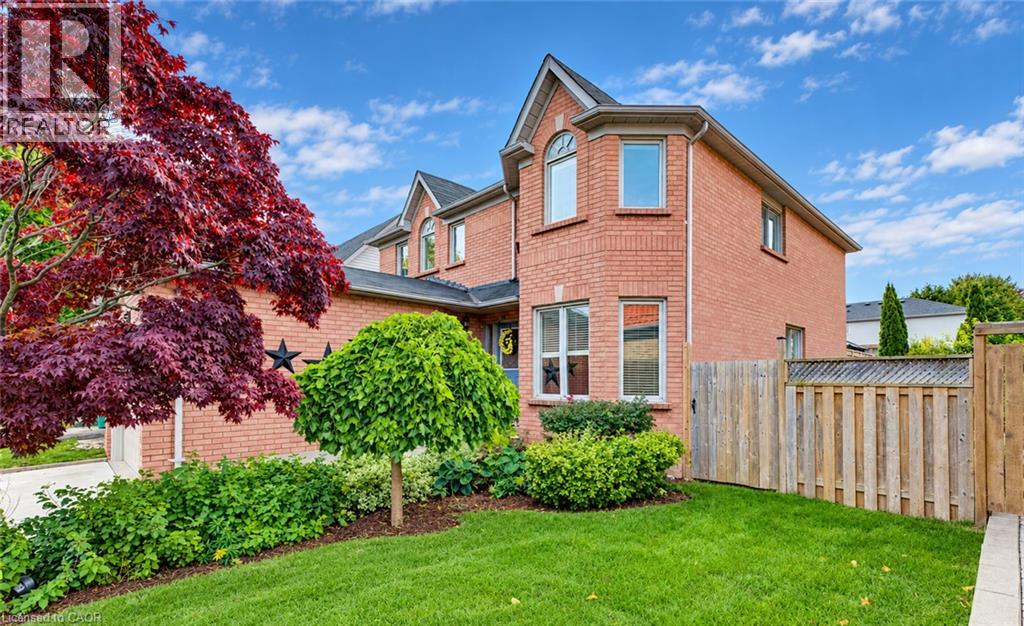 11 PEREGRINE Crescent, Cambridge, Ontario