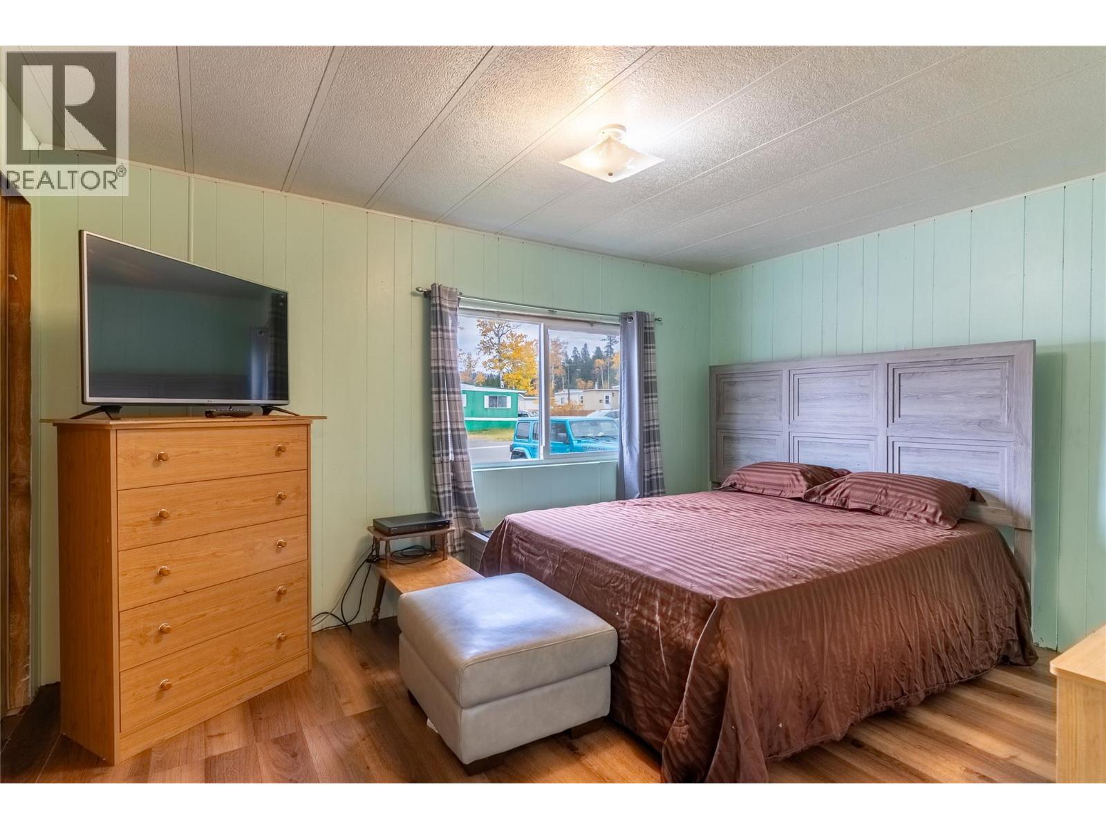 13 Topaz Crescent