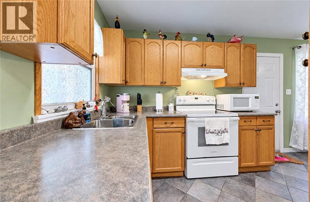 582 Grand Valley Drive, Cambridge, Ontario  N3H 2S1 - Photo 6 - 40870491