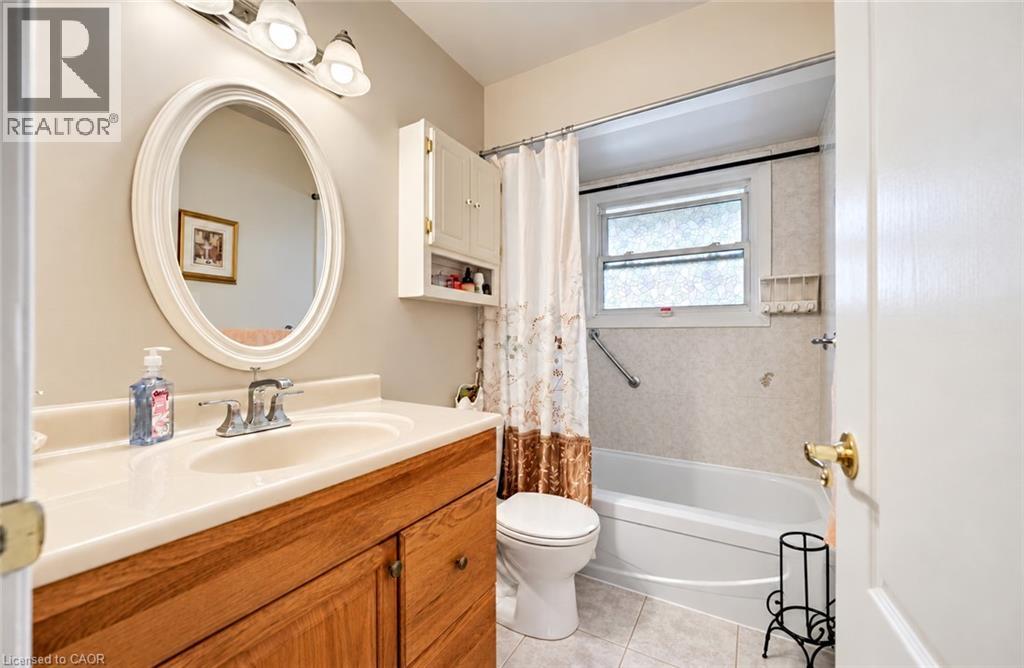 582 Grand Valley Drive, Cambridge, Ontario  N3H 2S1 - Photo 9 - 40870491