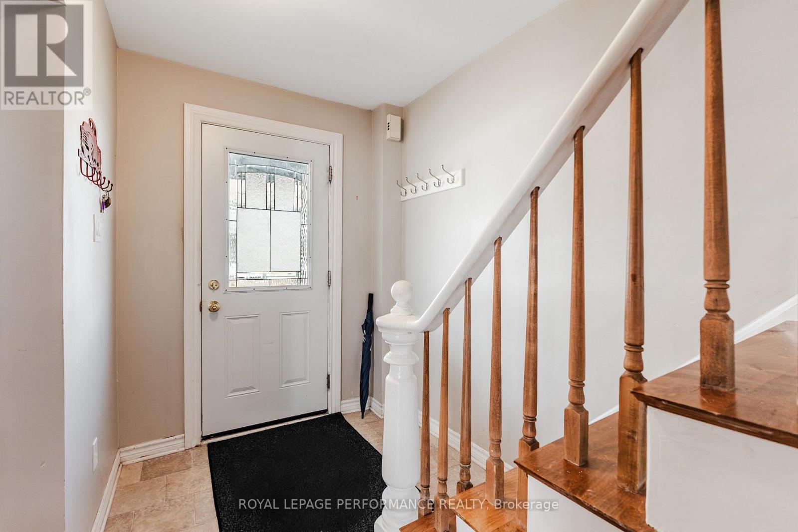 6 Whitehead Street, Cornwall, Ontario K6H 1M3 - Photo 3 - X14017788